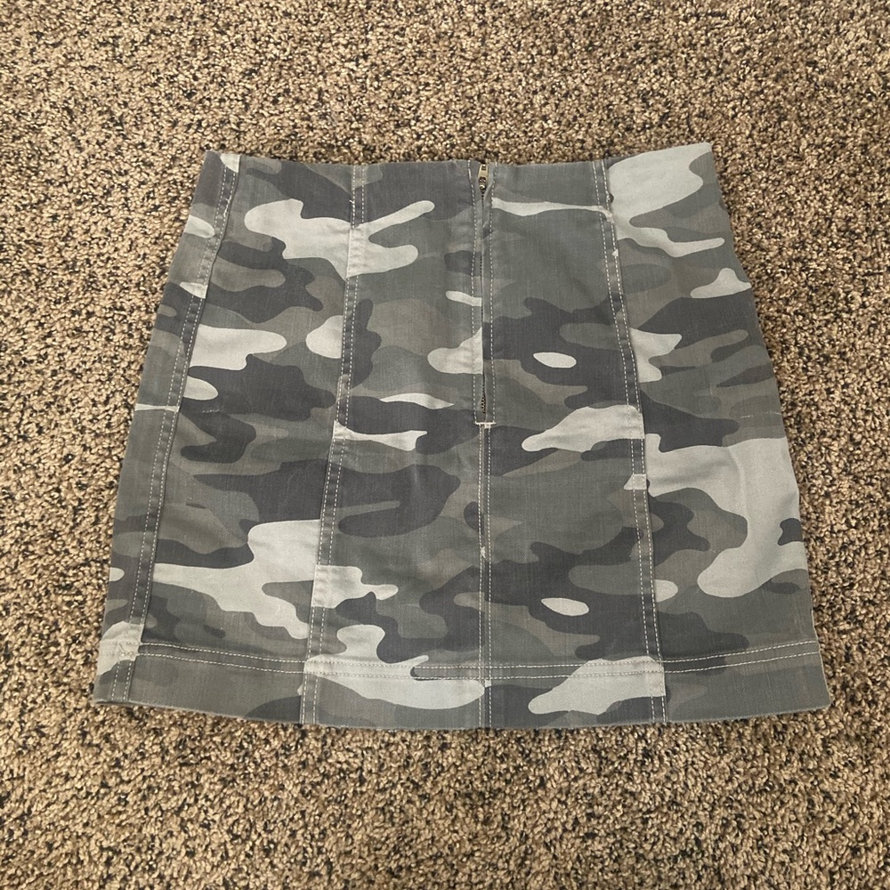 Jolt camo mini skirt - Picture 3 of 4